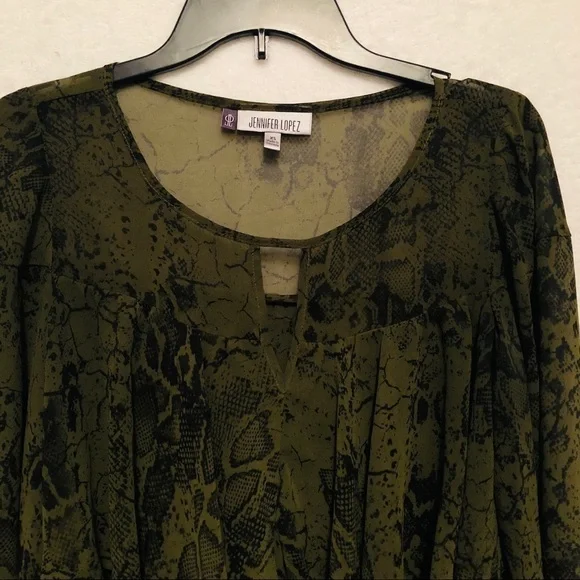 Jennifer Lopez Olive Green Snakeskin Ruffle Bell Long Sleeve Blouse Size XS - Picture 4 of 11